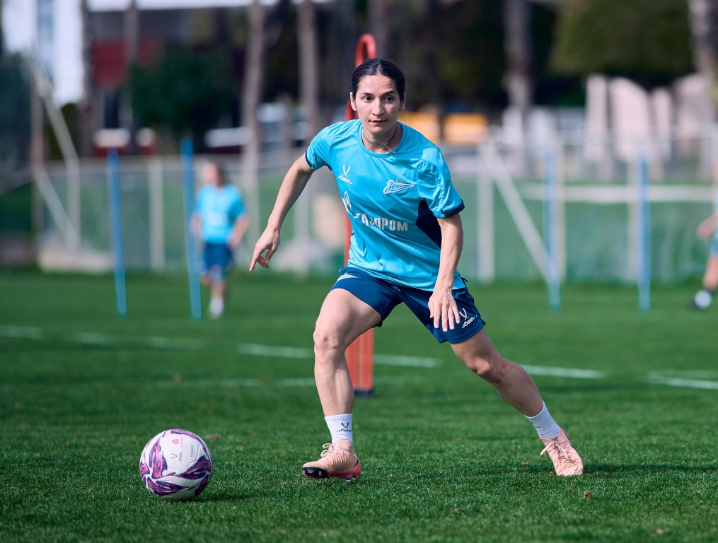 Зимний учебно-тренировочный сбор женской команды «Зенит» в Турции: 16 февраля, утренняя тренировка