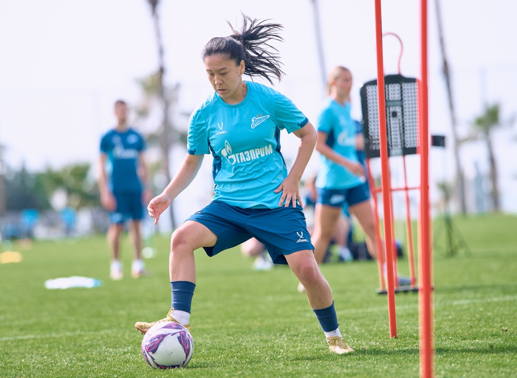 Зимний учебно-тренировочный сбор женской команды «Зенит» в Турции: 16 февраля, утренняя тренировка