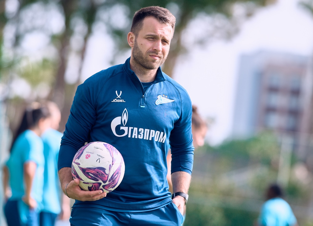 Зимний учебно-тренировочный сбор женской команды «Зенит» в Турции: 16 февраля, утренняя тренировка