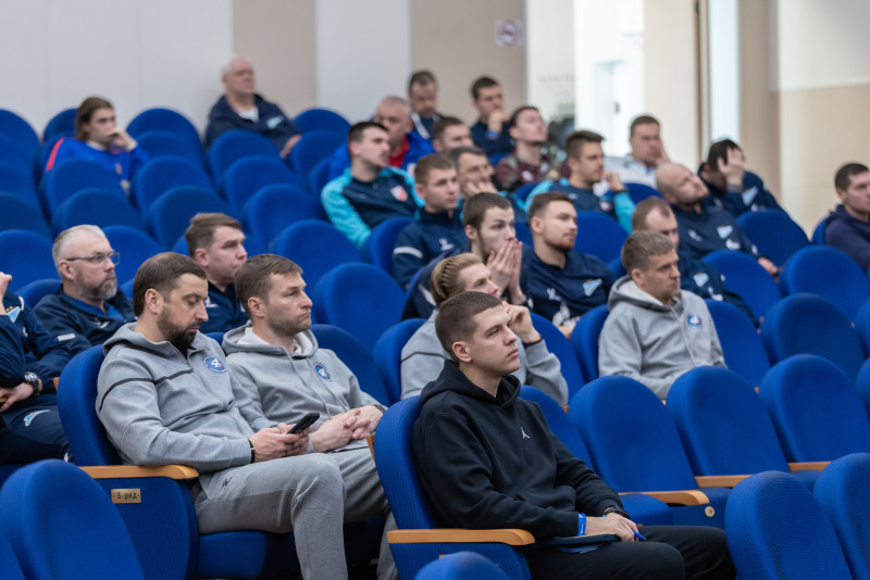 Международная конференция технического координатора Академии Aspire Иньяки Гонсалеса в рамках Кубка Бесова