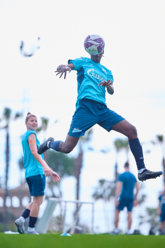 Зимний учебно-тренировочный сбор женской команды «Зенит» в Турции: 9 февраля, утренняя тренировка