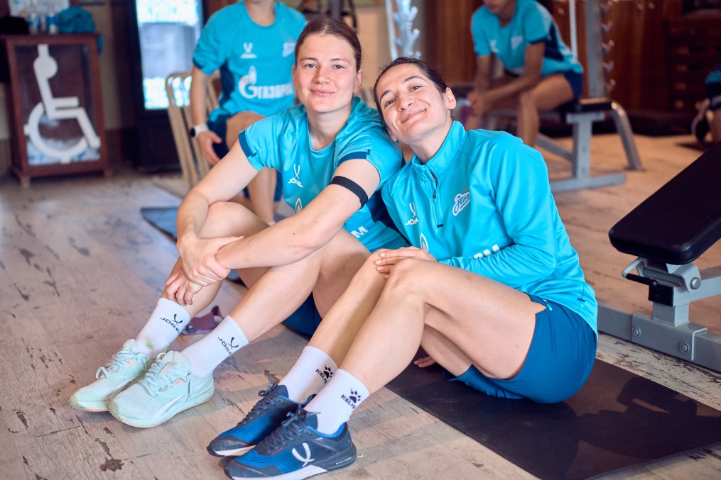 Зимний учебно-тренировочный сбор женской команды «Зенит» в Турции: 10 февраля, утренняя тренировка