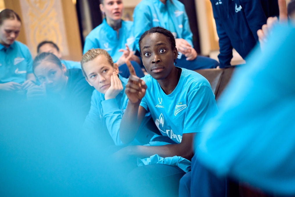 Лайфстайл: женская команда на сборах в Турции