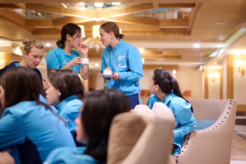 Лайфстайл: женская команда на сборах в Турции