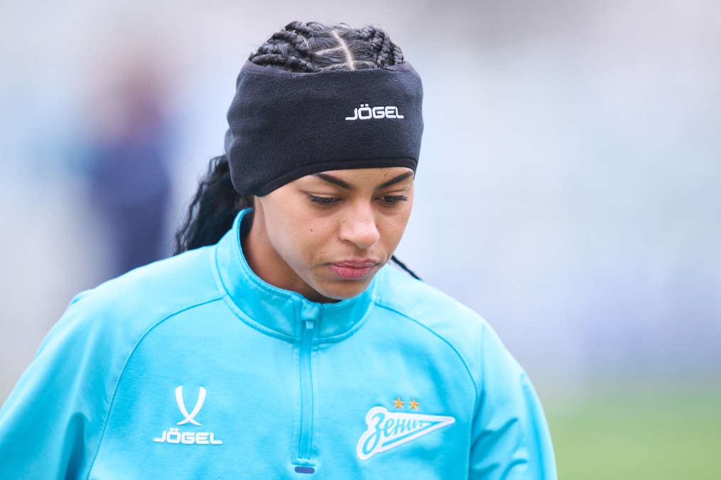 Тренировка женской команды перед матчем со «Звездой-2005»