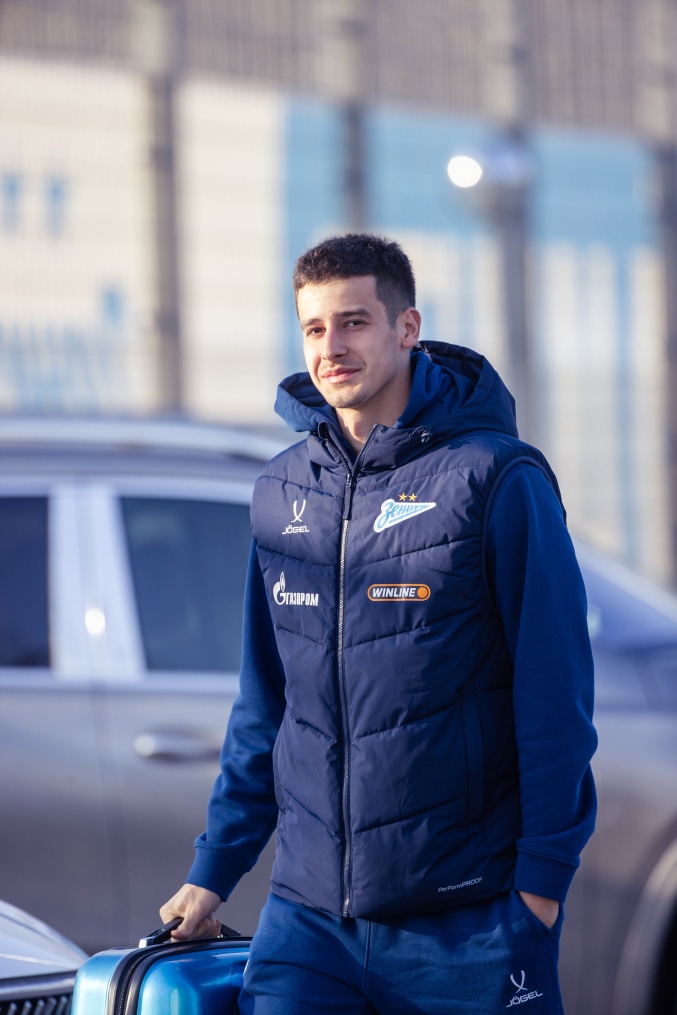 «Зенит. Стиль»: приезд игроков на тренировку перед матчем со «Спартаком»