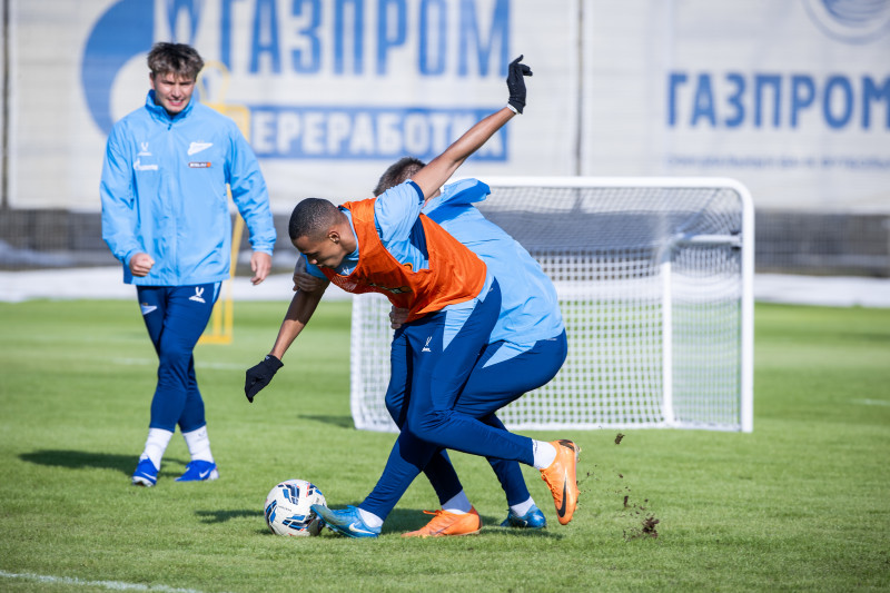 Тренировка основного состава «Зенита» перед матчем со «Спартаком»