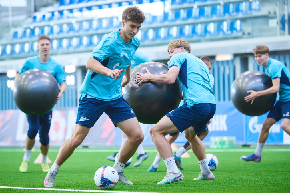 Тренировка «Зенита»-2 перед матчем с «Аланией»