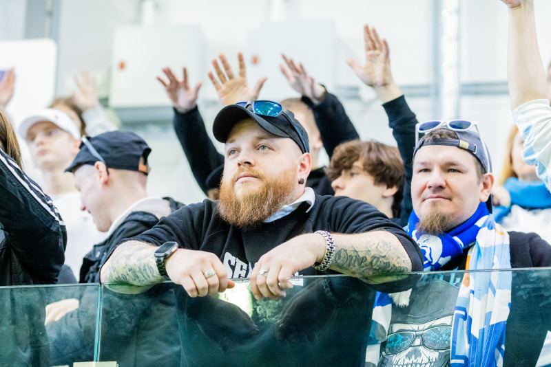 Болельщики на матче «Зенит»-2 — «Динамо» (Киров)