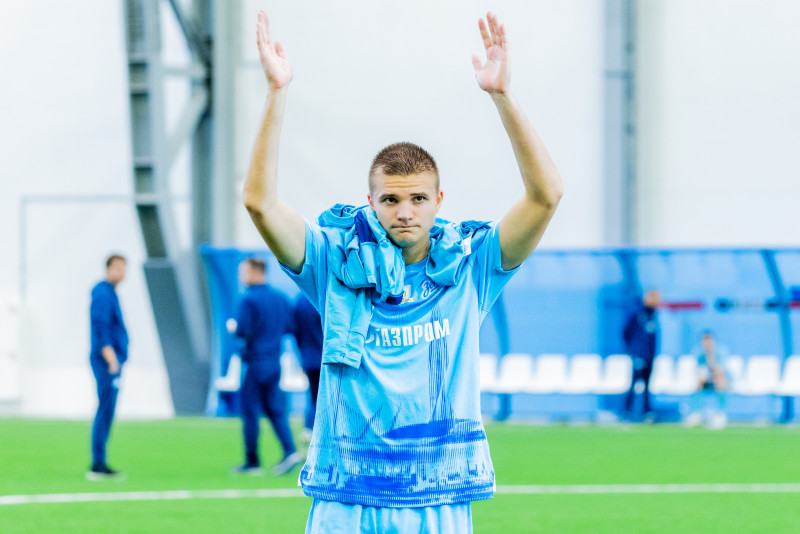 Болельщики на матче «Зенит»-2 — «Динамо» (Киров)