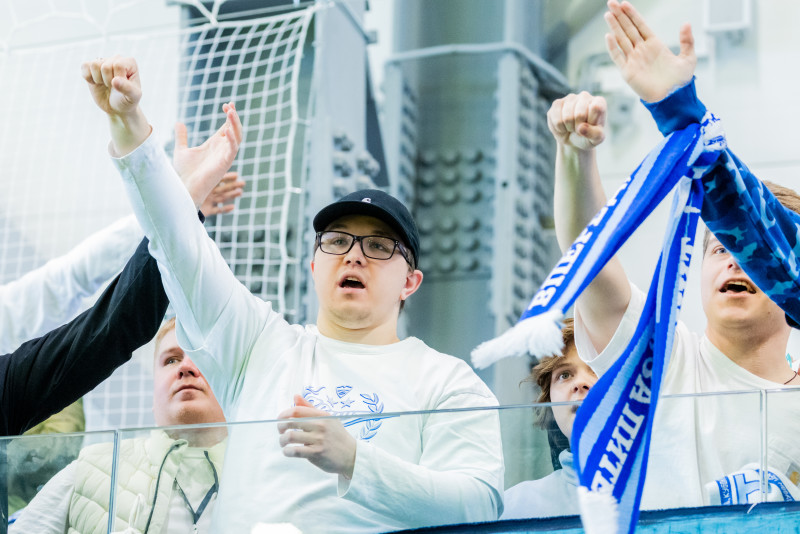 Болельщики на матче «Зенит»-2 — «Динамо» (Киров)