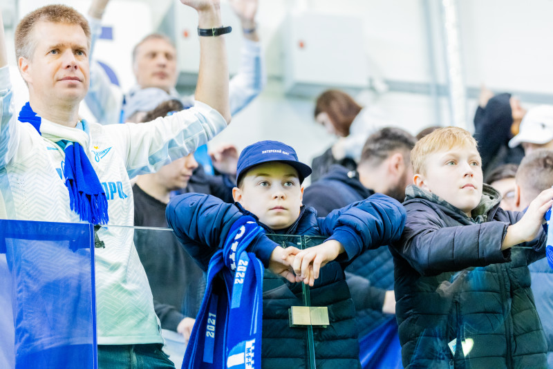 Болельщики на матче «Зенит»-2 — «Динамо» (Киров)