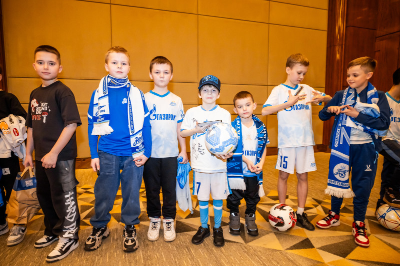 Автограф-сессия для детей из школ «Зенит-Чемпионика» в Москве