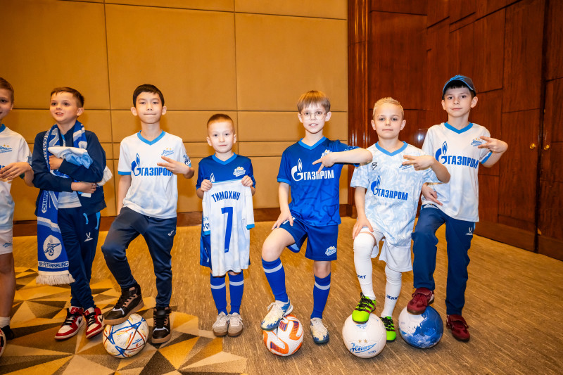 Автограф-сессия для детей из школ «Зенит-Чемпионика» в Москве