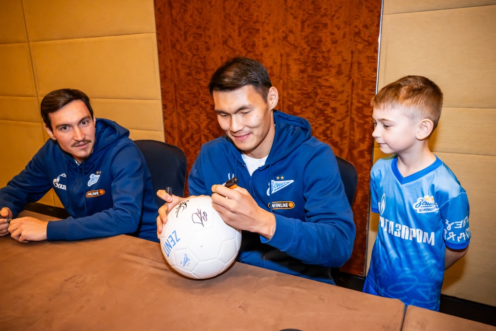 Автограф-сессия для детей из школ «Зенит-Чемпионика» в Москве