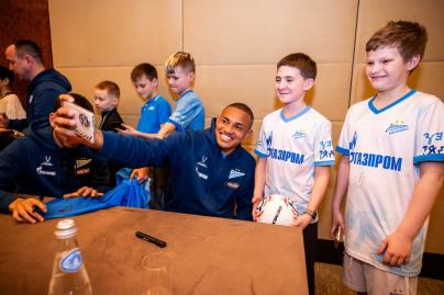 Автограф-сессия для детей из школ «Зенит-Чемпионика» в Москве