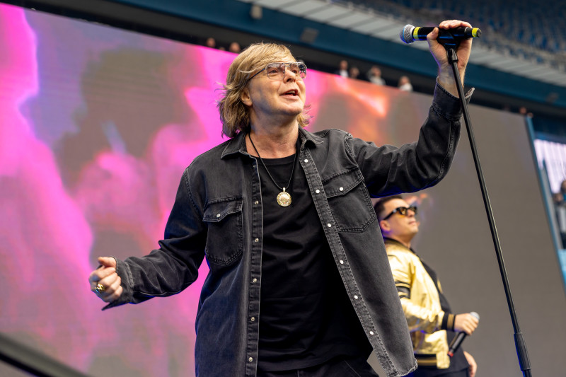 Концерт группы Иванушки International перед матчем «Зенит» — «Крылья Советов»