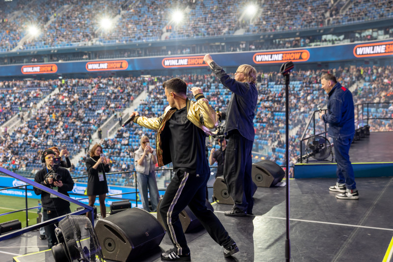 Концерт группы Иванушки International перед матчем «Зенит» — «Крылья Советов»