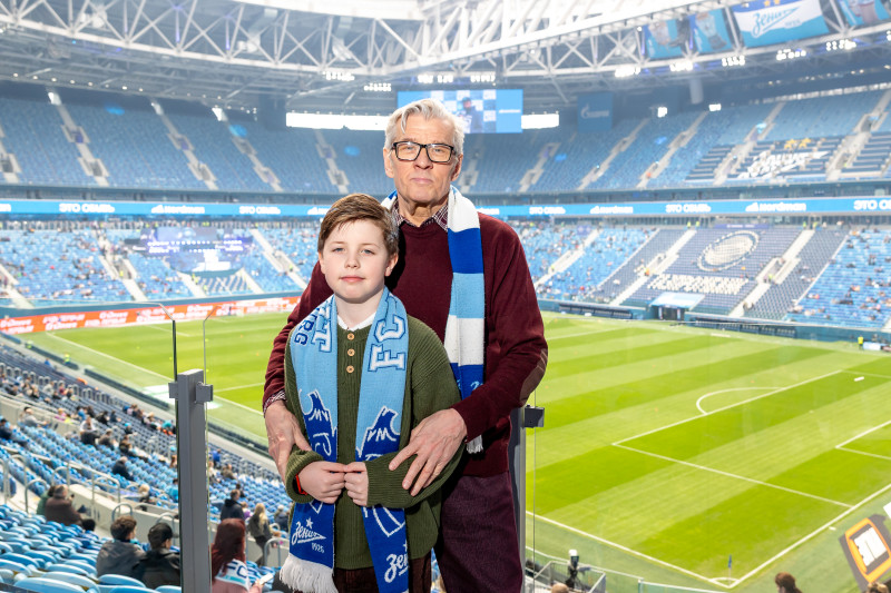 Болельщики на матче «Зенит» — «Крылья Советов»