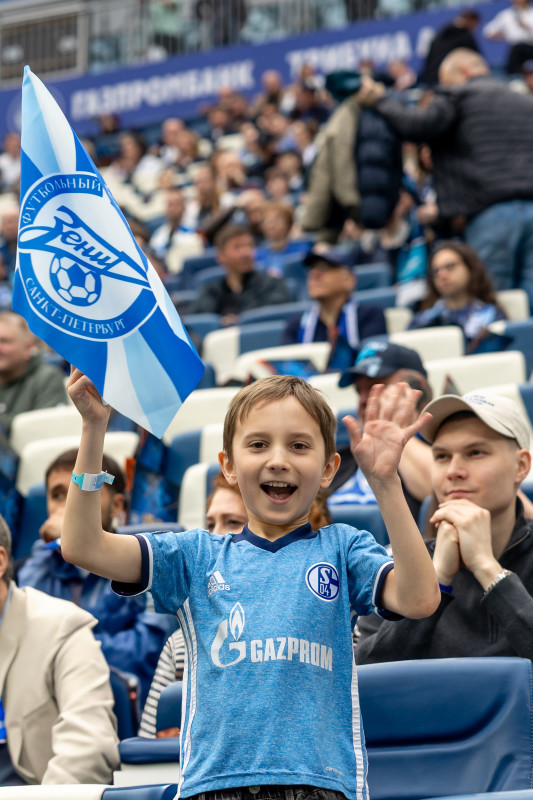 Болельщики на матче «Зенит» — «Крылья Советов»