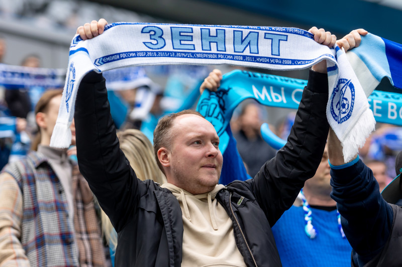 Болельщики на матче «Зенит» — «Крылья Советов»