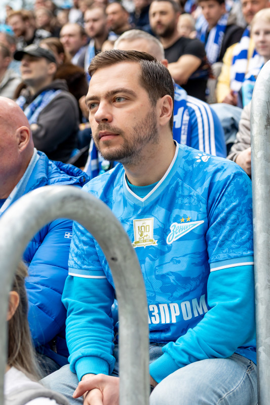 Болельщики на матче «Зенит» — «Крылья Советов»