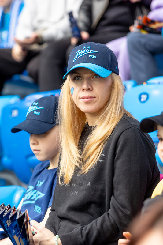 Болельщики на матче «Зенит» — «Крылья Советов»