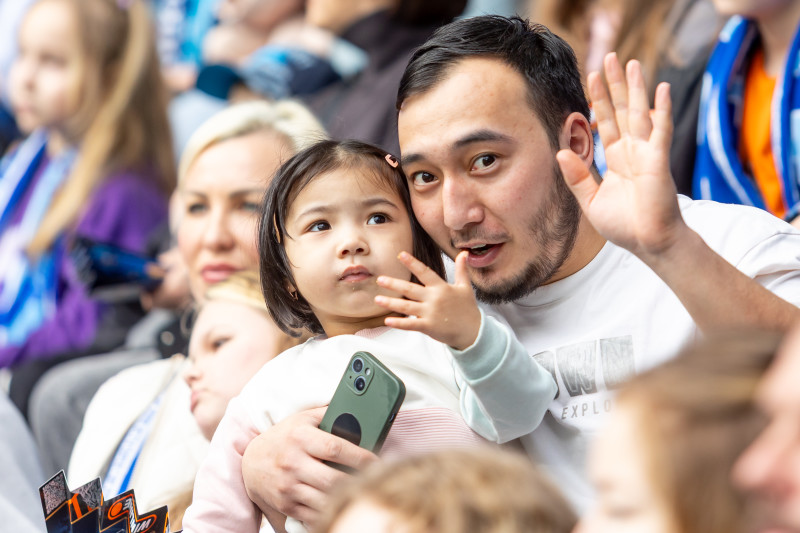 Болельщики на матче «Зенит» — «Крылья Советов»