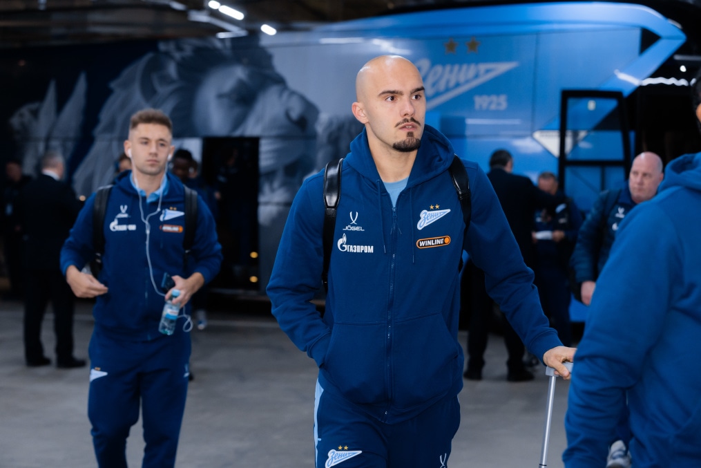 Мир Российская Премьер-Лига, «Зенит» — «Крылья Советов»