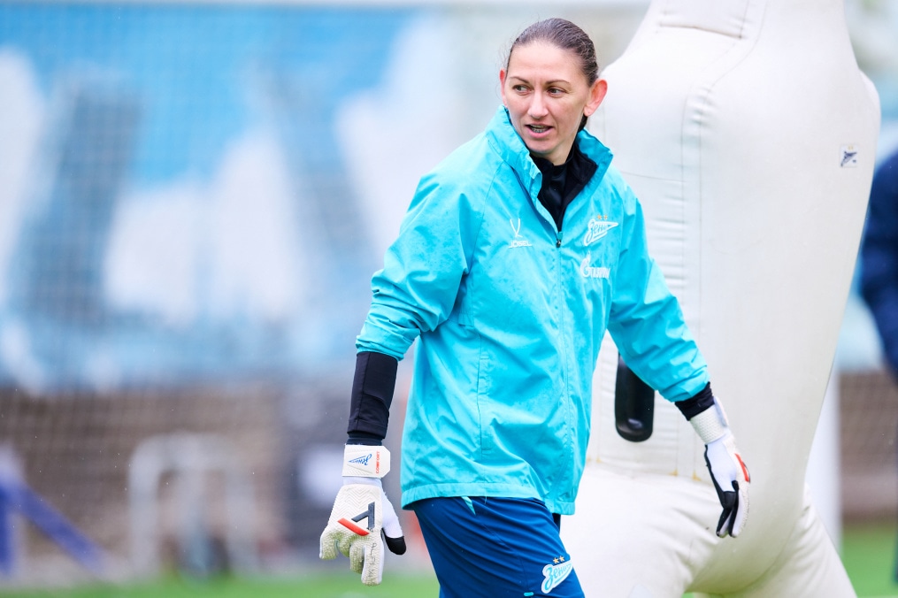 Тренировка женской команды в перерыве на матчи сборных