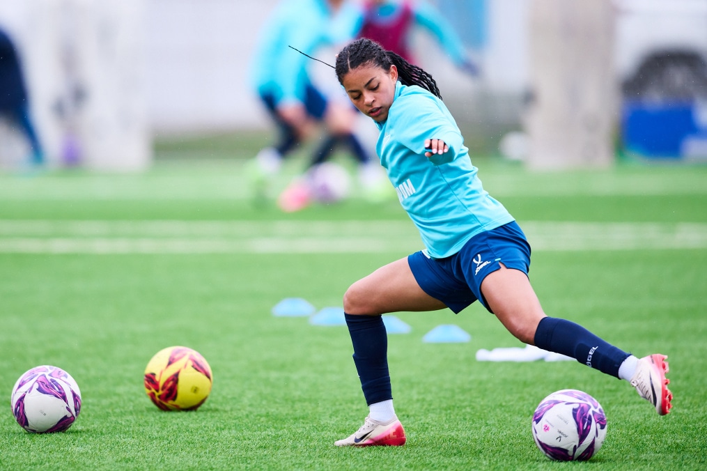 Тренировка женской команды в перерыве на матчи сборных