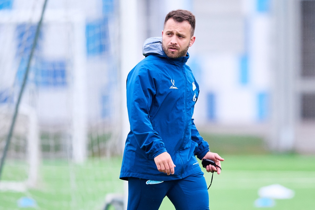 Тренировка женской команды в перерыве на матчи сборных