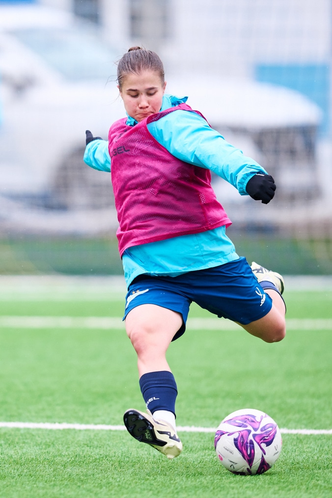 Тренировка женской команды в перерыве на матчи сборных