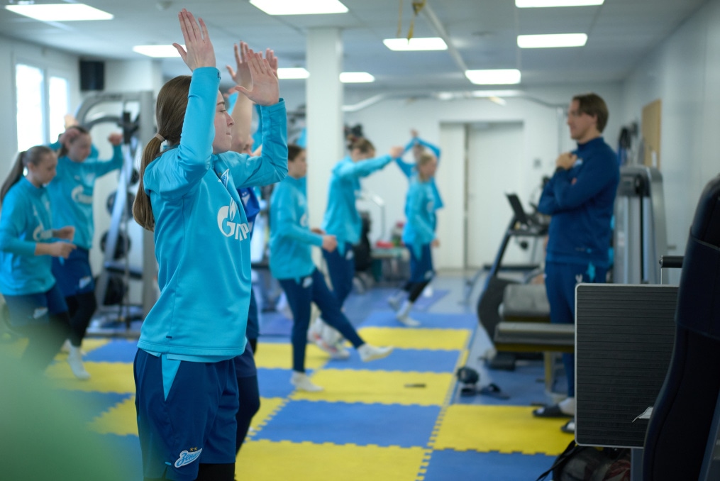 Тренировка женской молодежной команды «Зенит»