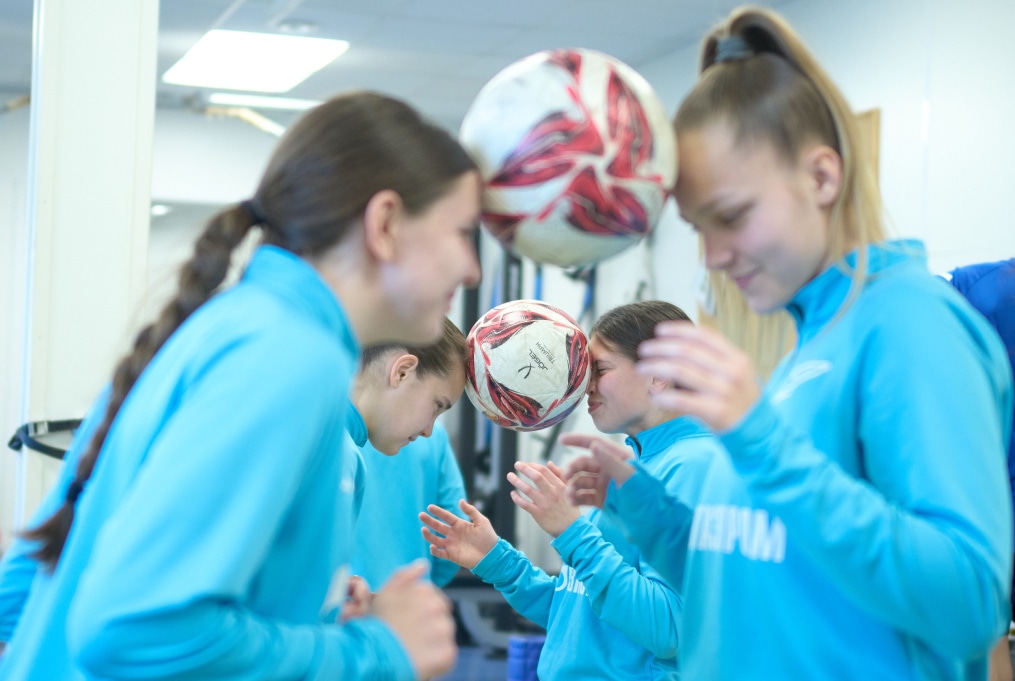 Тренировка женской молодежной команды «Зенит»