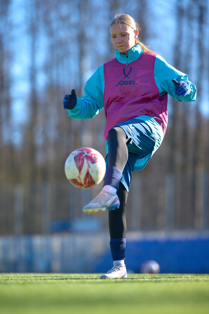 Тренировка женской молодежной команды «Зенит»