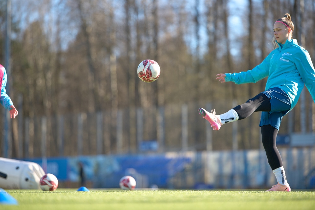 Тренировка женской молодежной команды «Зенит»