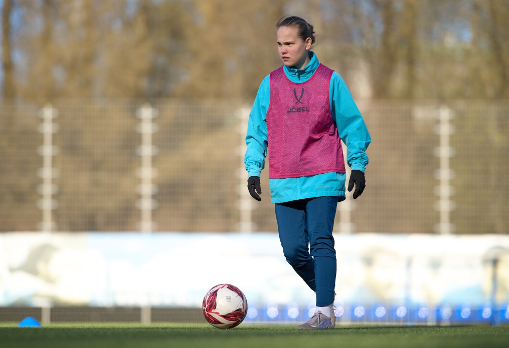 Тренировка женской молодежной команды «Зенит»