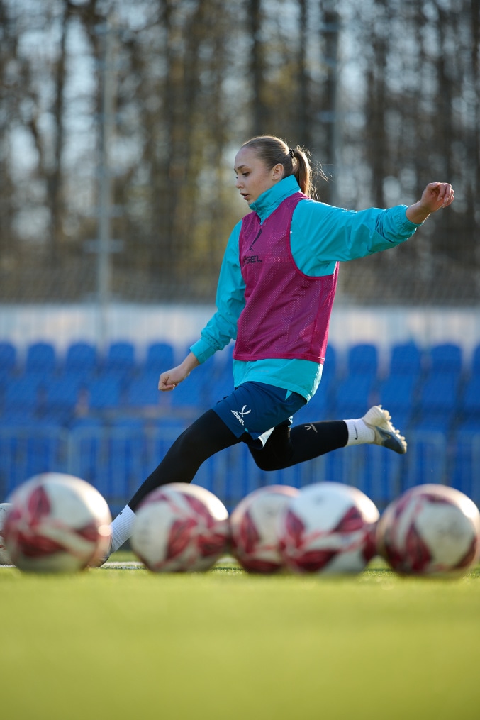 Тренировка женской молодежной команды «Зенит»