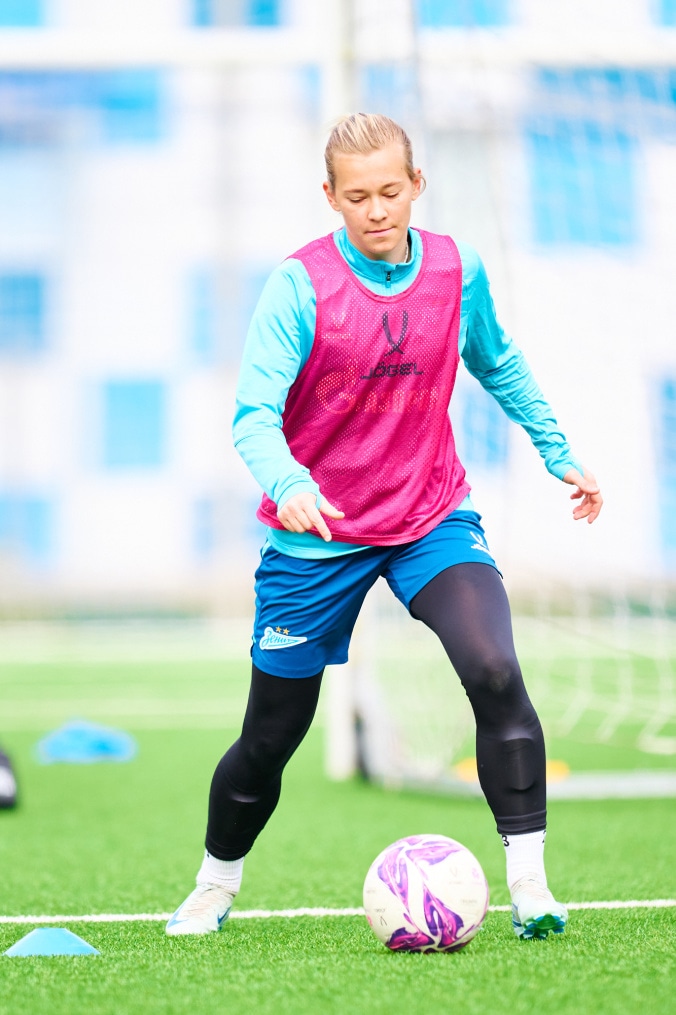 Тренировка женской команды перед матчем с «Краснодаром»