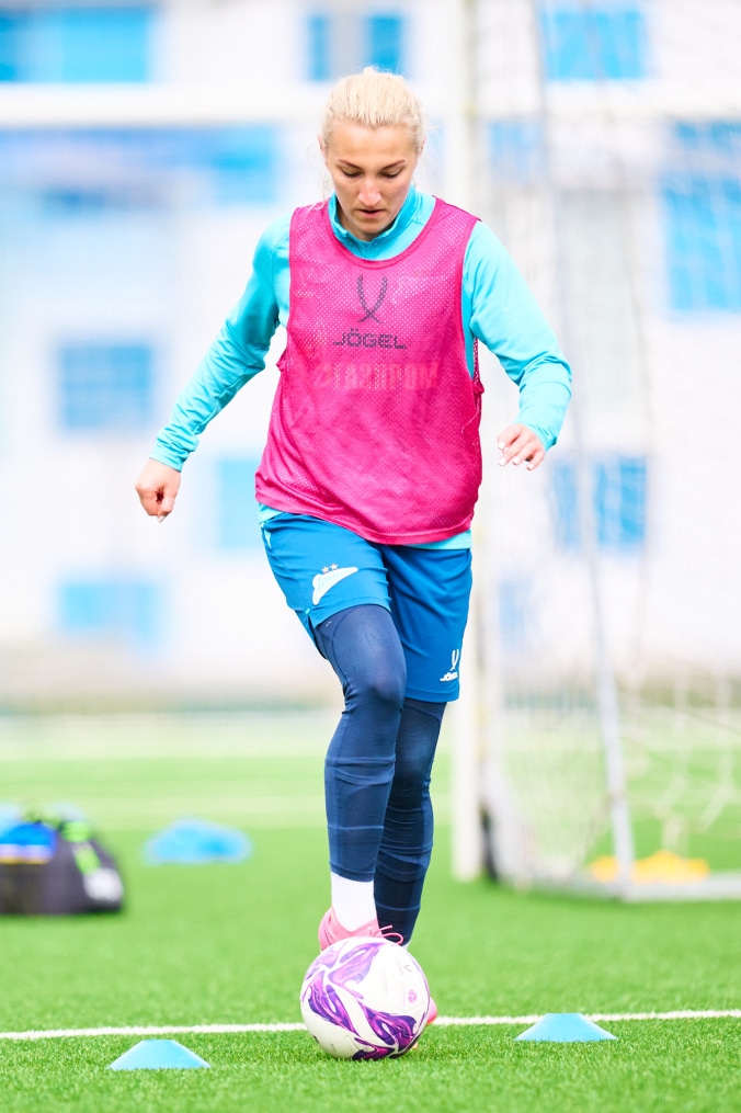 Тренировка женской команды перед матчем с «Краснодаром»