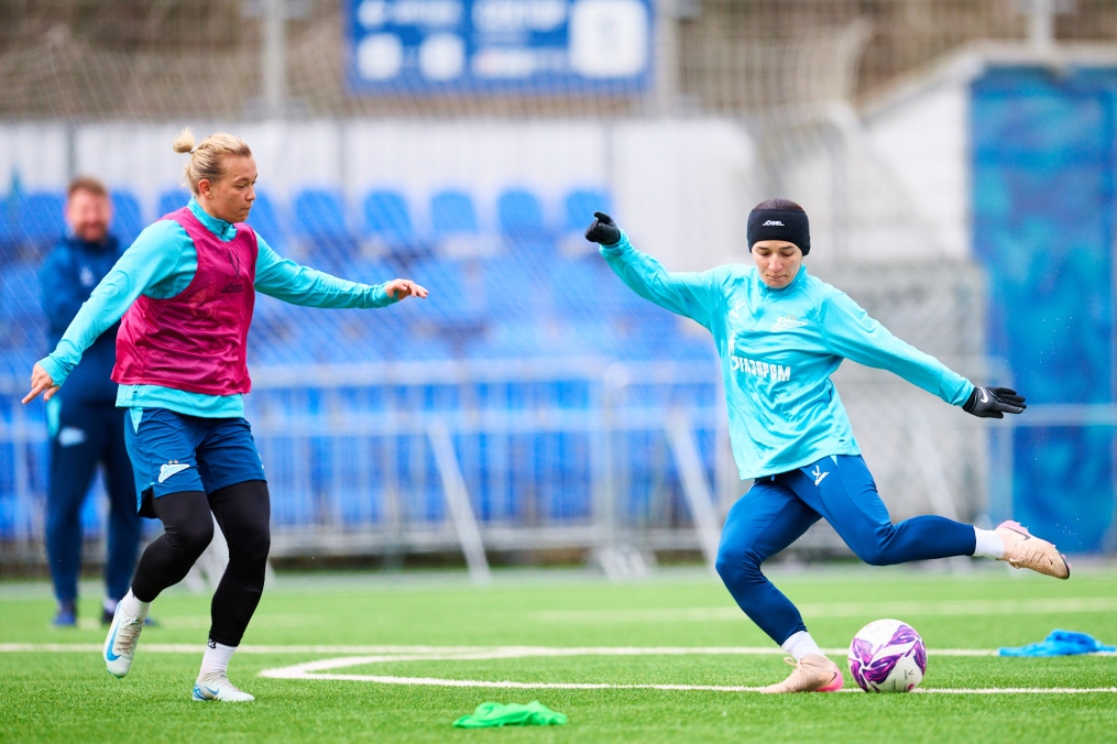 Тренировка женской команды перед матчем с «Краснодаром»