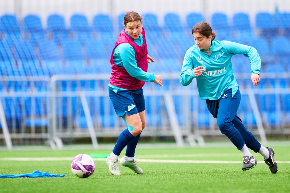 Тренировка женской команды перед матчем с «Краснодаром»