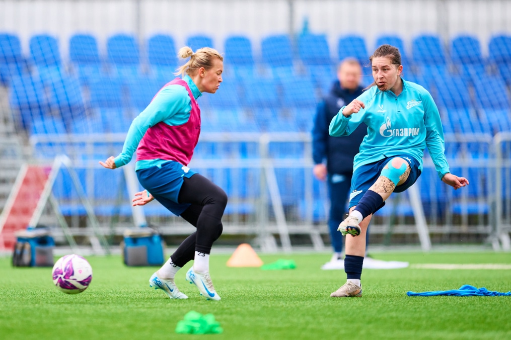 Тренировка женской команды перед матчем с «Краснодаром»