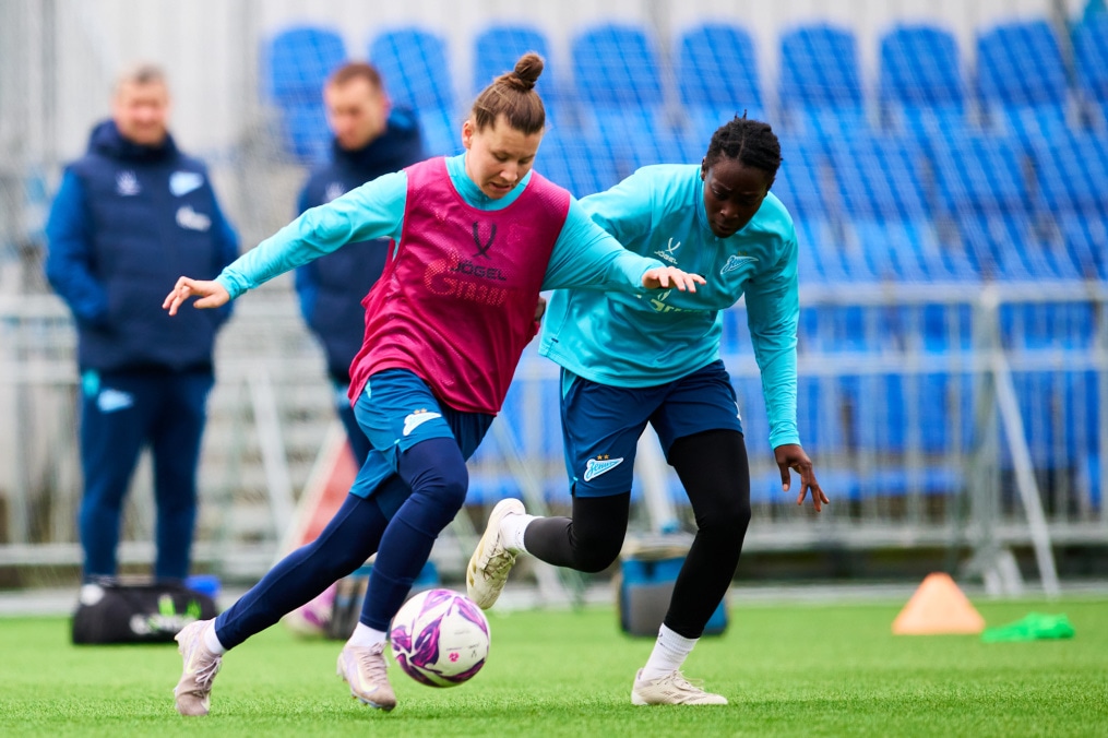 Тренировка женской команды перед матчем с «Краснодаром»