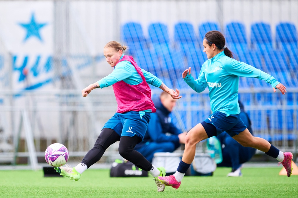 Тренировка женской команды перед матчем с «Краснодаром»