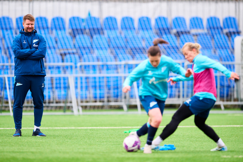 Тренировка женской команды перед матчем с «Краснодаром»