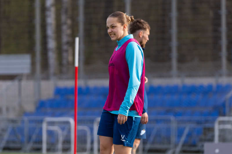 Тренировка женской молодежной команды перед началом сезона 2026