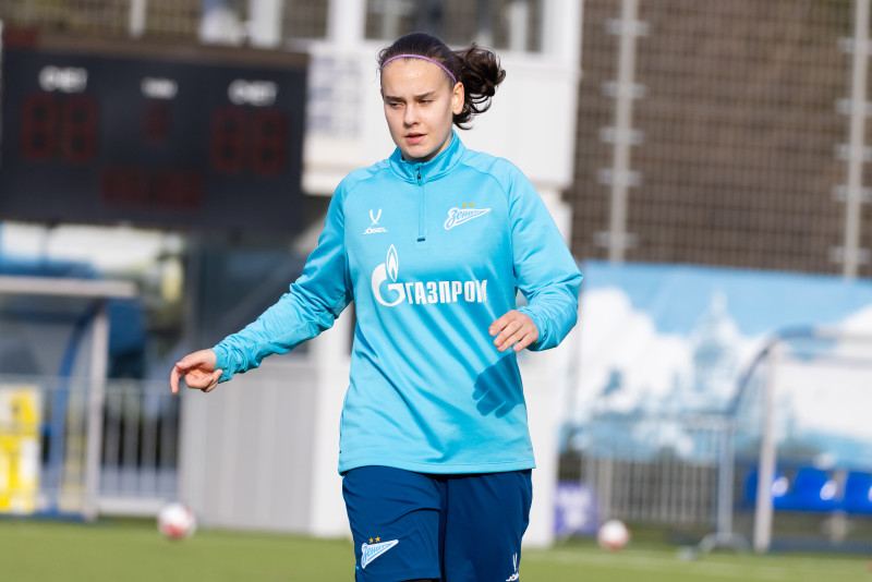 Тренировка женской молодежной команды перед началом сезона 2026