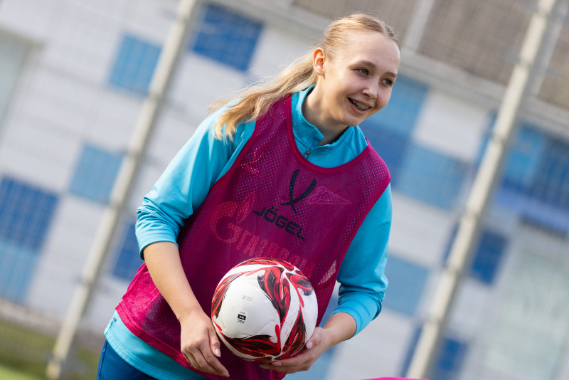 Тренировка женской молодежной команды перед началом сезона 2026